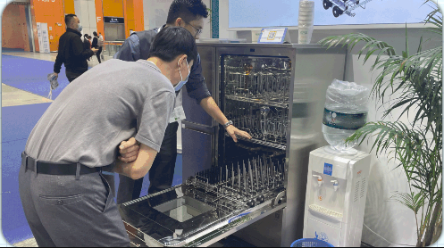 還有不了解實驗室全自動洗瓶機結(jié)構(gòu)和操作的，看這里